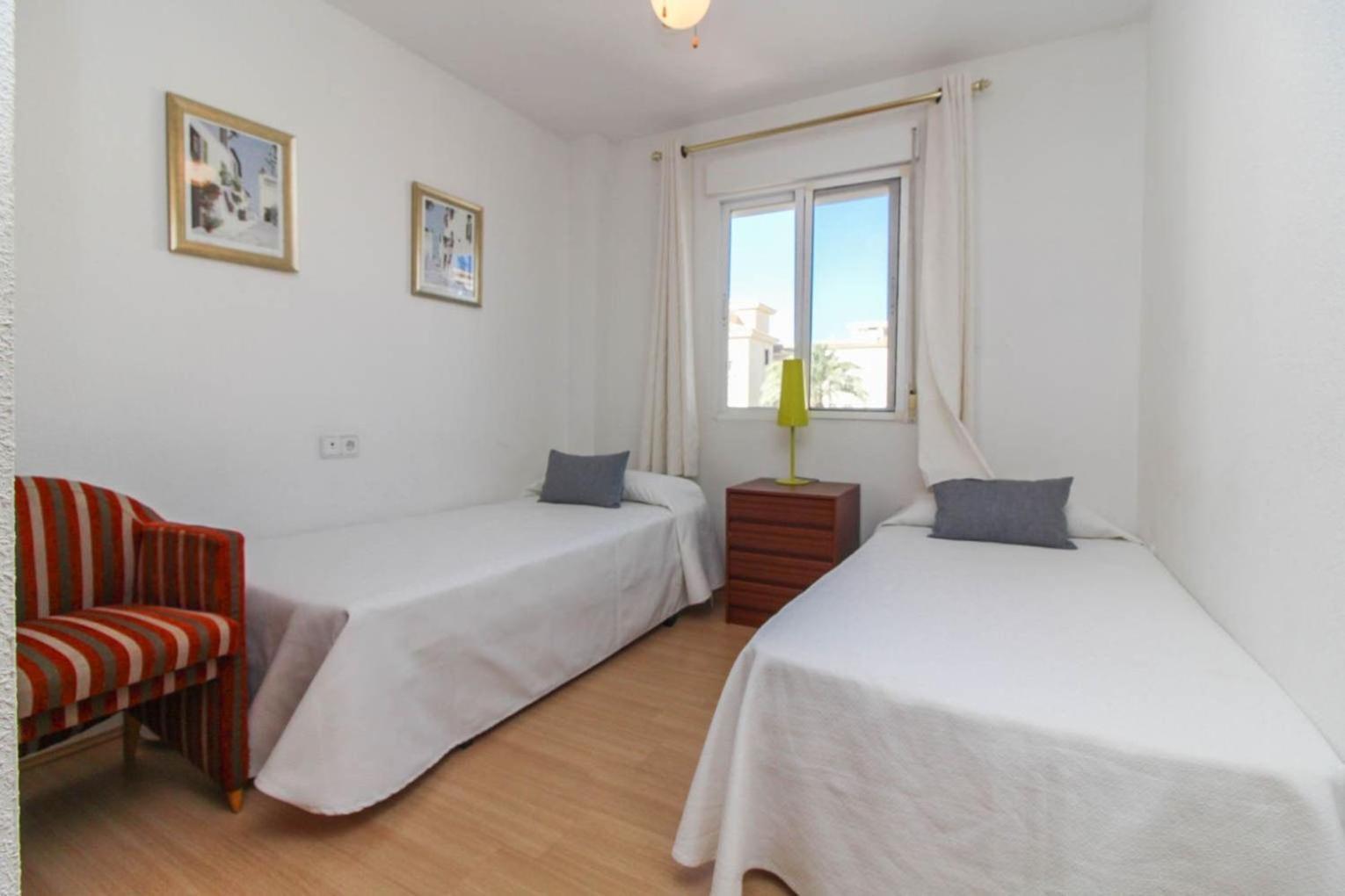 Apartamento Golf Pau Casals 알비르 외부 사진